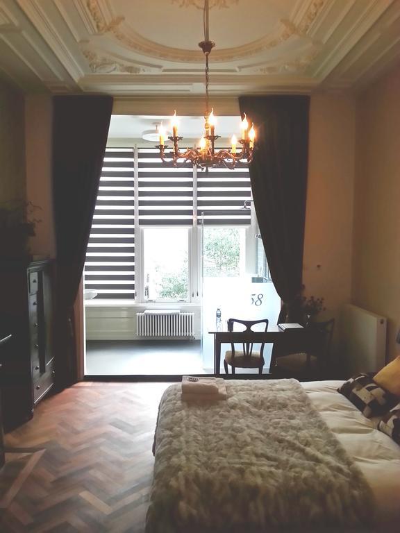 CK58 Bed&Breakfast Den Haag Værelse billede